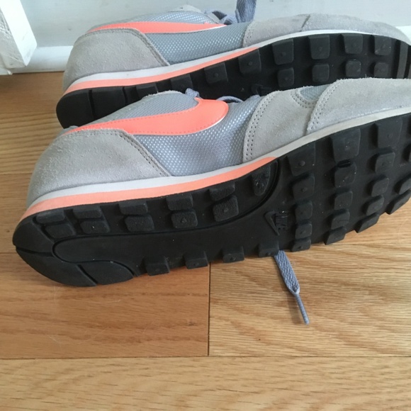 Nike MD Runner 2 womens sz 9 running shoes - Picture 11 of 12